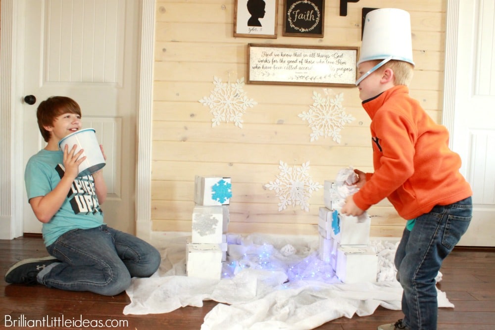 INDOOR SNOWBALL FIGHT - FUN WINTER ACTIVITY