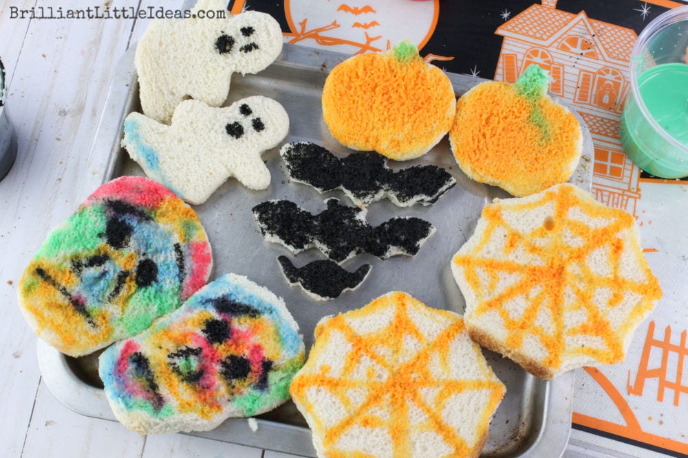 Loving these Halloween sandwich cutters and food picks by the